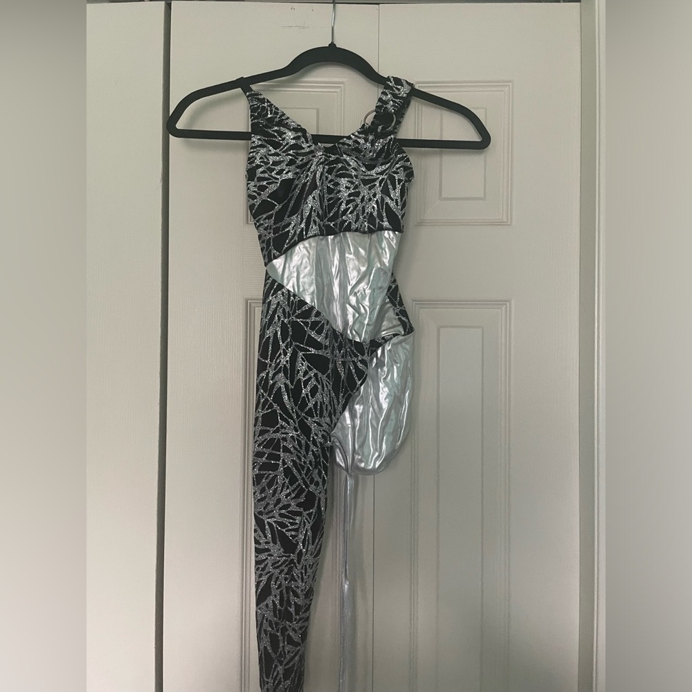 Dance costume